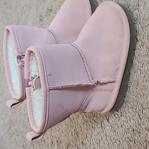 Pink suede boots - Picture 1 of 5